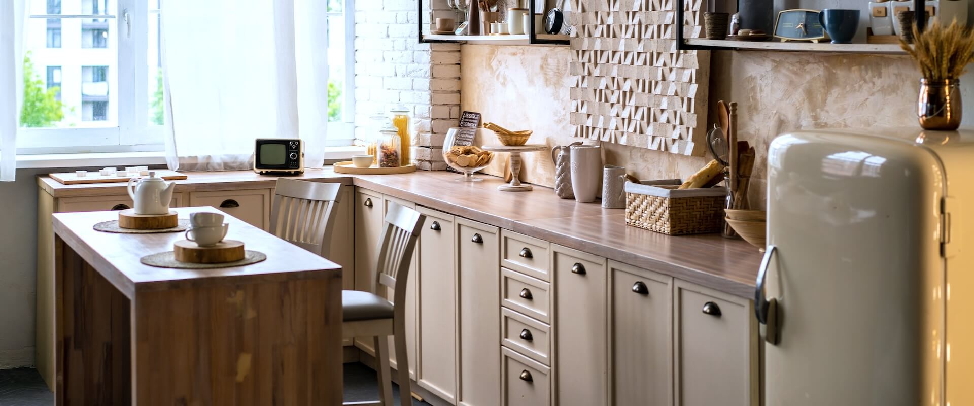 Cucine shabby chic a Castelleone: dove country e chic si incontrano