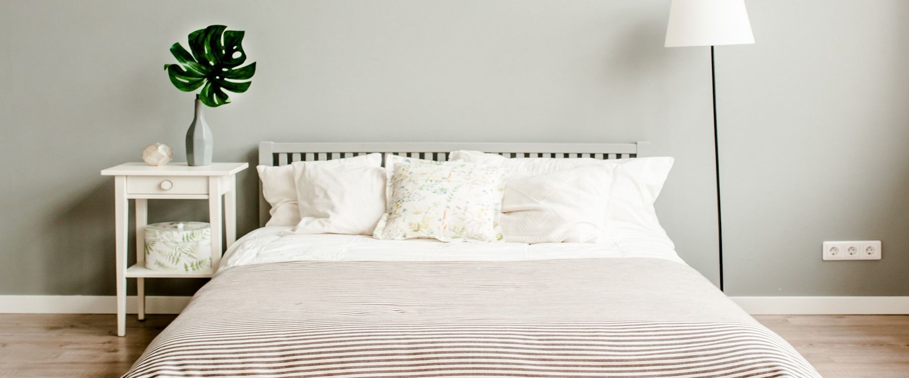Camera da letto minimal Castelleone: less is more